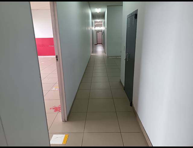 160M² WORKSHOP TO LET IN FLORIDA